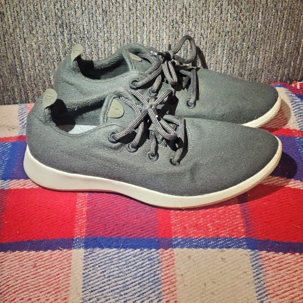 Allbirds dark green Wool Runners